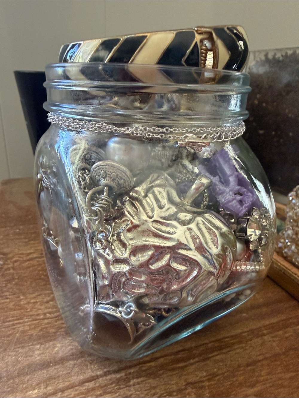 Heavy Metal, doesn’t mean a black heart mystery jewelry jar - Picture 2 of 8
